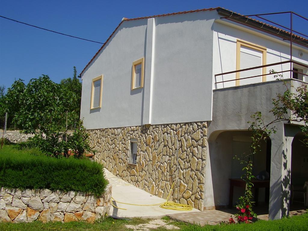Apartments Krusvina Lun  Εξωτερικό φωτογραφία