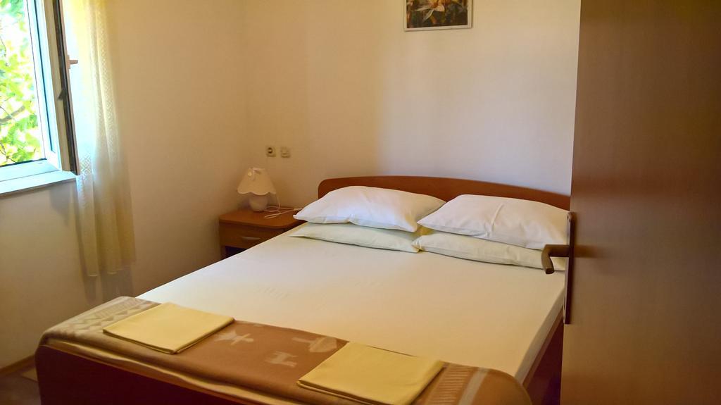 Apartments Krusvina Lun  Εξωτερικό φωτογραφία