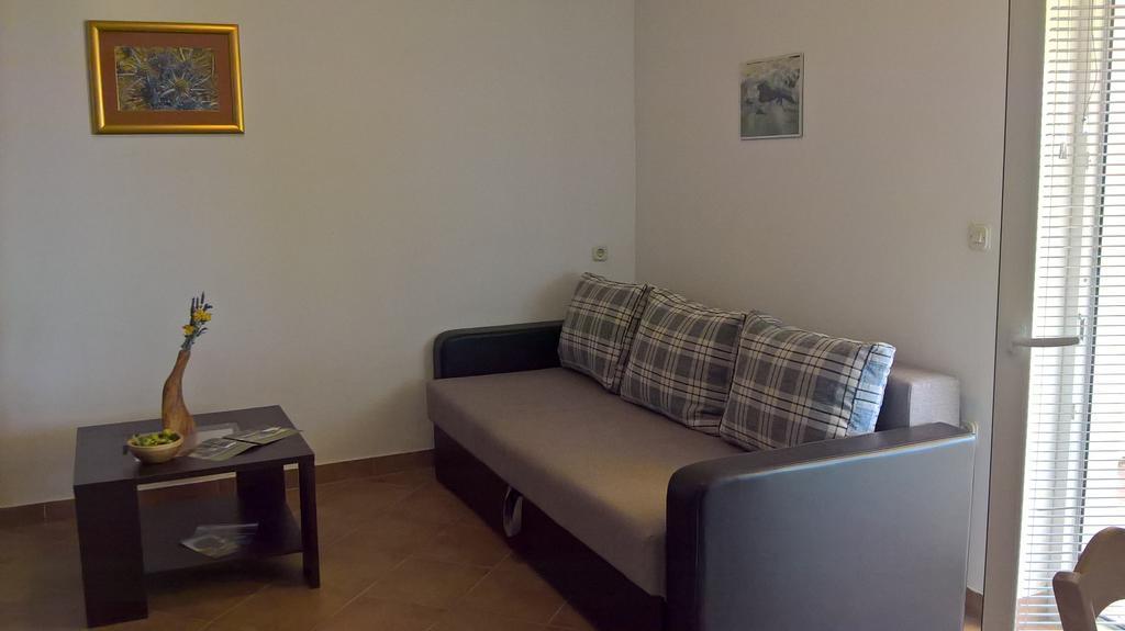Apartments Krusvina Lun  Εξωτερικό φωτογραφία