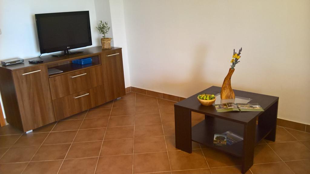 Apartments Krusvina Lun  Εξωτερικό φωτογραφία